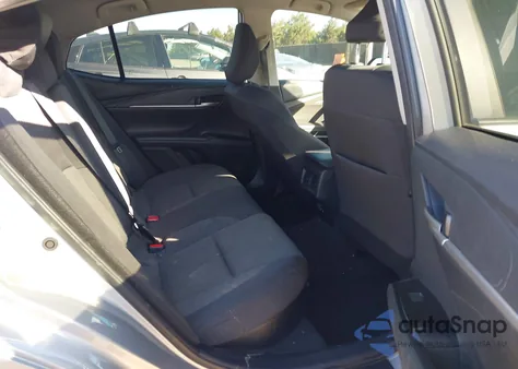 2025 Toyota Camry Le z USA, uszkodzony, nr VIN 4T1DAACK6SU074080